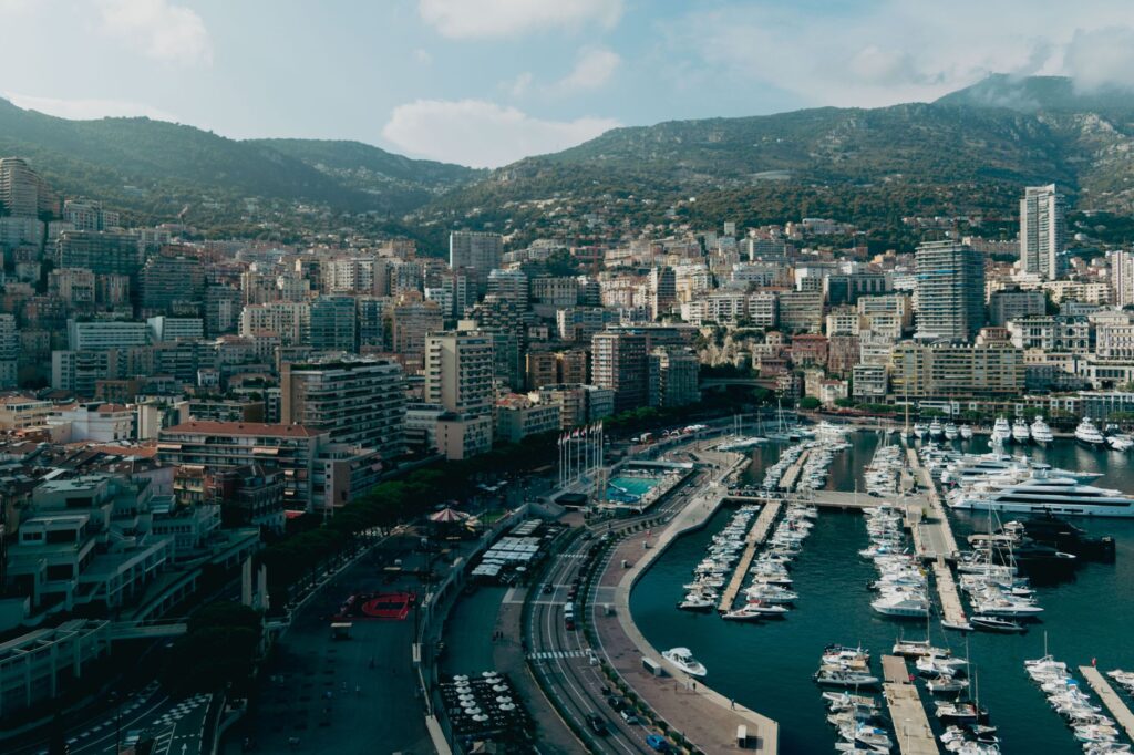 Monaco et liste grise GAFI : la sortie conditionnée à une visite en septembre 2026